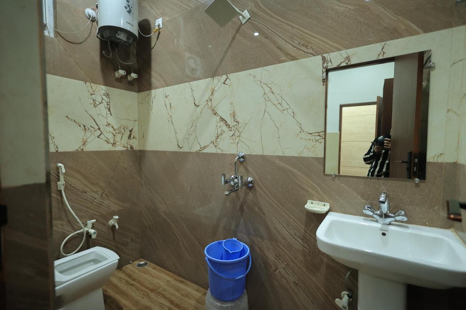 Shri Bankey Bihari Homestay *